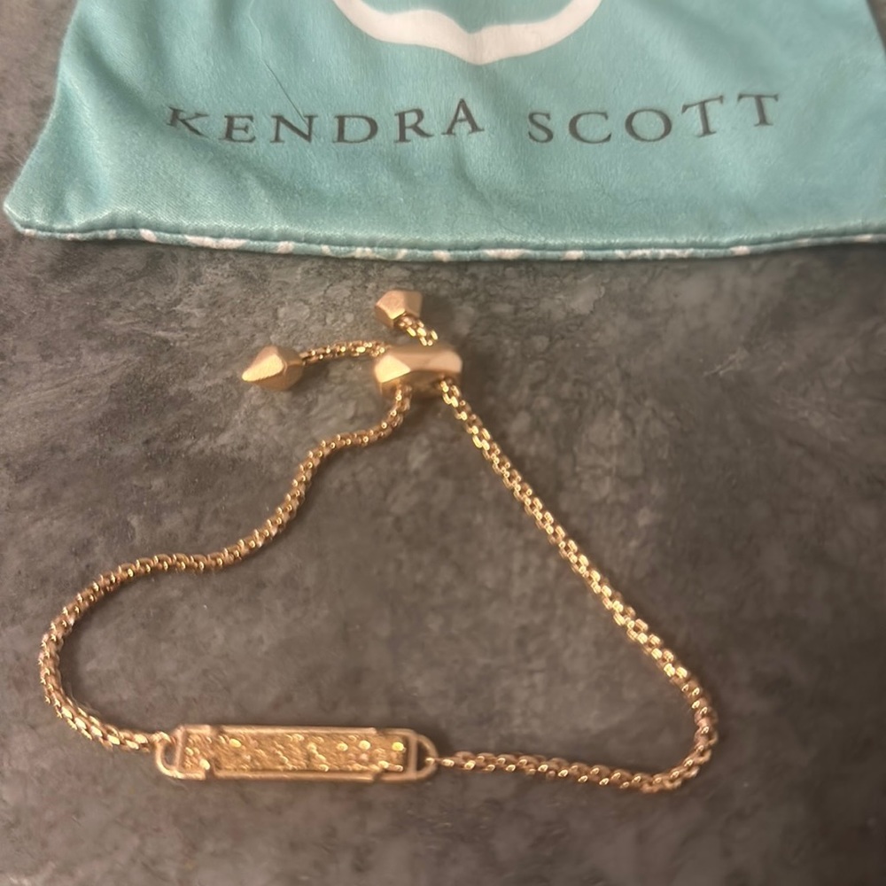 Kendra Scott rose gold bracelet
